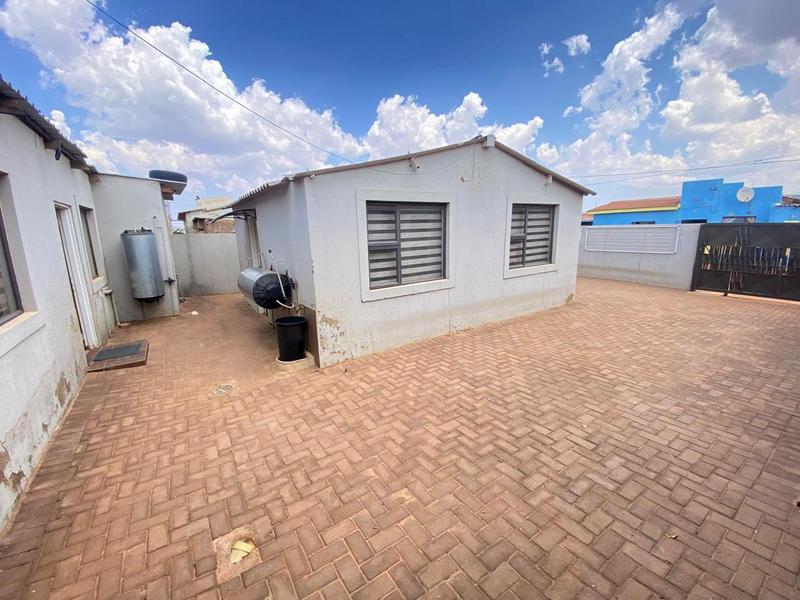 To Let 1 Bedroom Property for Rent in Bram Fischerville Gauteng