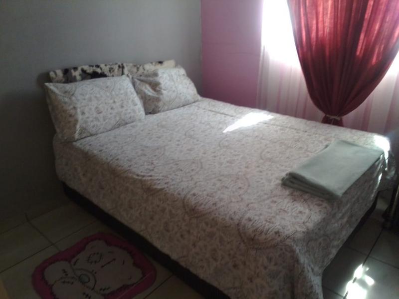 To Let 3 Bedroom Property for Rent in Marlands Gauteng