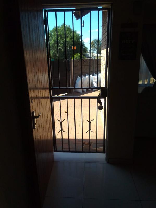 To Let 3 Bedroom Property for Rent in Marlands Gauteng