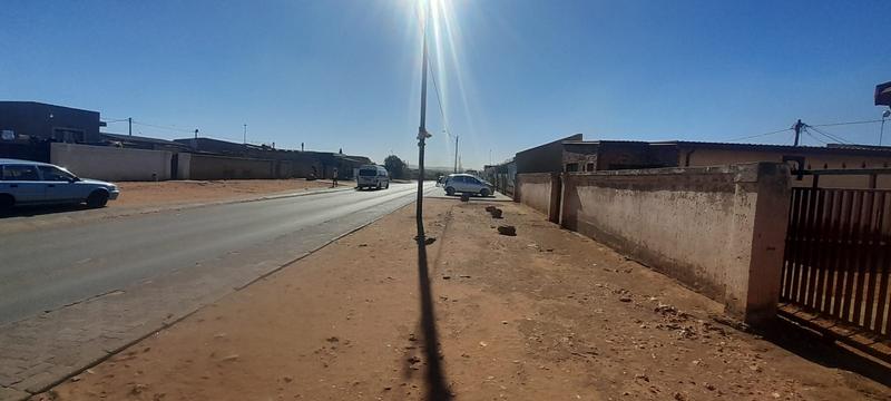 To Let 4 Bedroom Property for Rent in Moleleki Gauteng