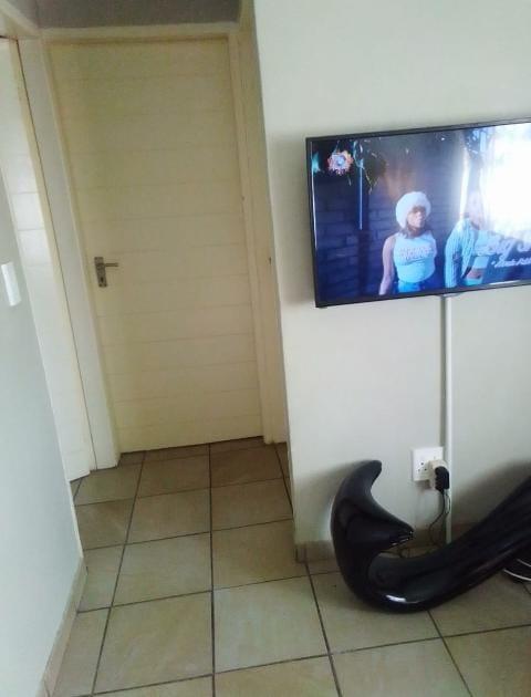 To Let 2 Bedroom Property for Rent in Witpoortjie Gauteng