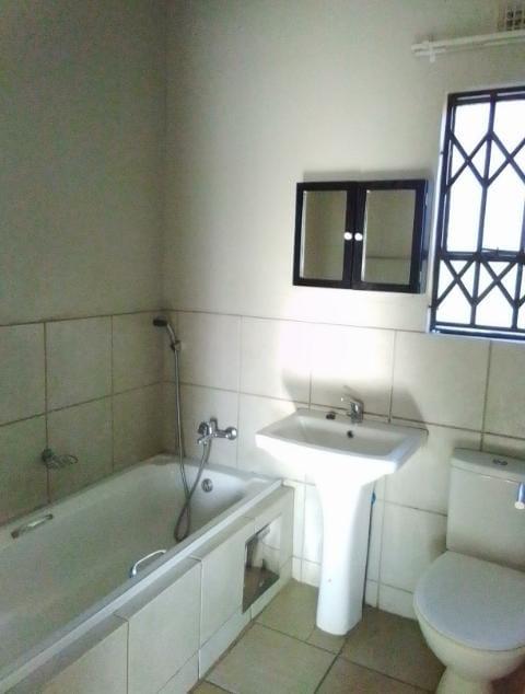 To Let 2 Bedroom Property for Rent in Witpoortjie Gauteng