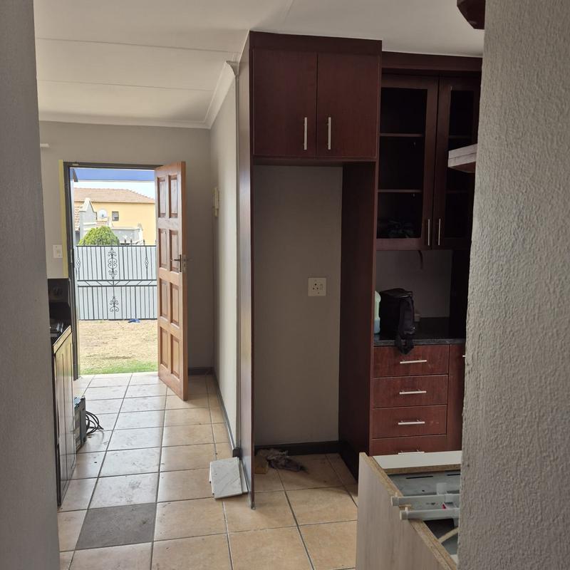 3 Bedroom Property for Sale in Olievenhoutbosch Gauteng