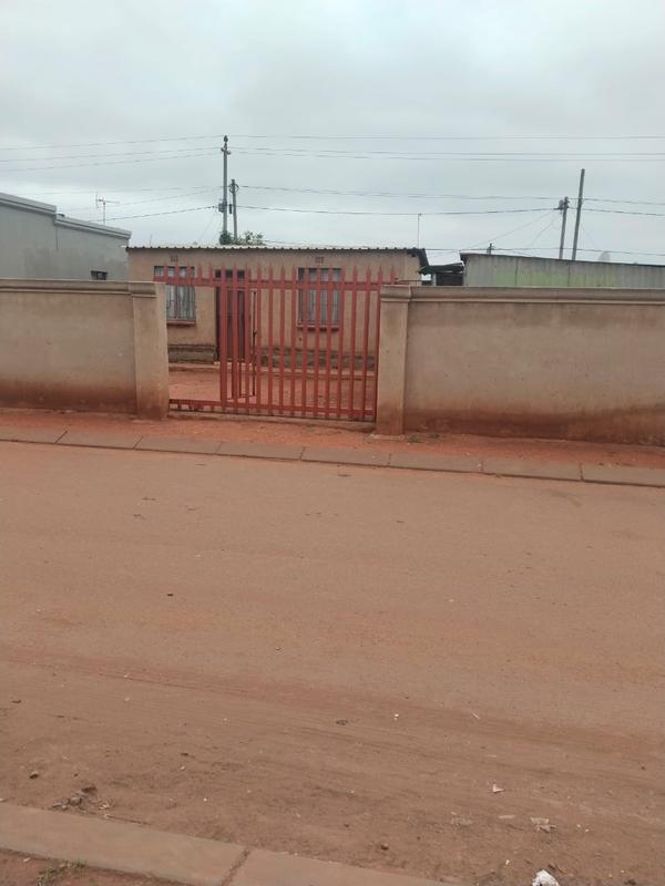 2 Bedroom Property for Sale in Katlehong South Gauteng