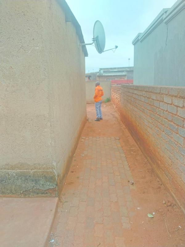 2 Bedroom Property for Sale in Katlehong South Gauteng
