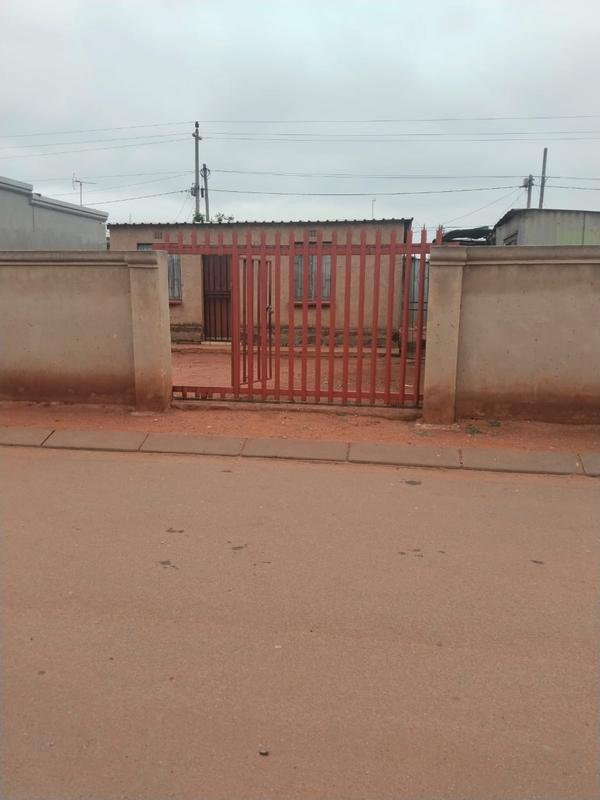 2 Bedroom Property for Sale in Katlehong South Gauteng