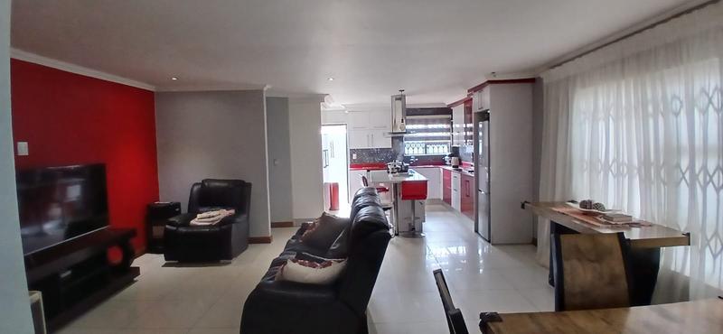 4 Bedroom Property for Sale in Kagiso Gauteng