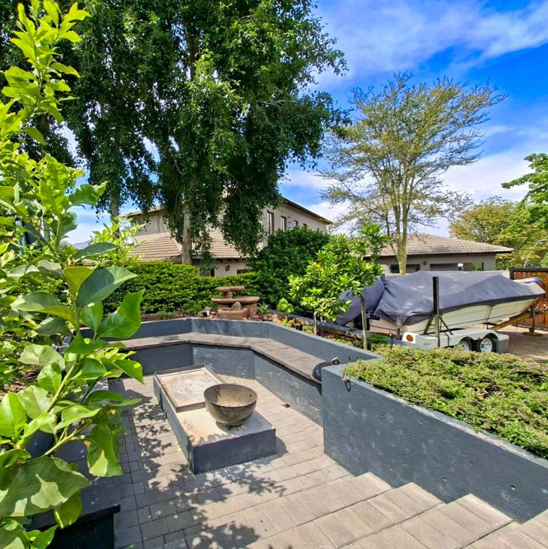5 Bedroom Property for Sale in Midstream Estate Gauteng