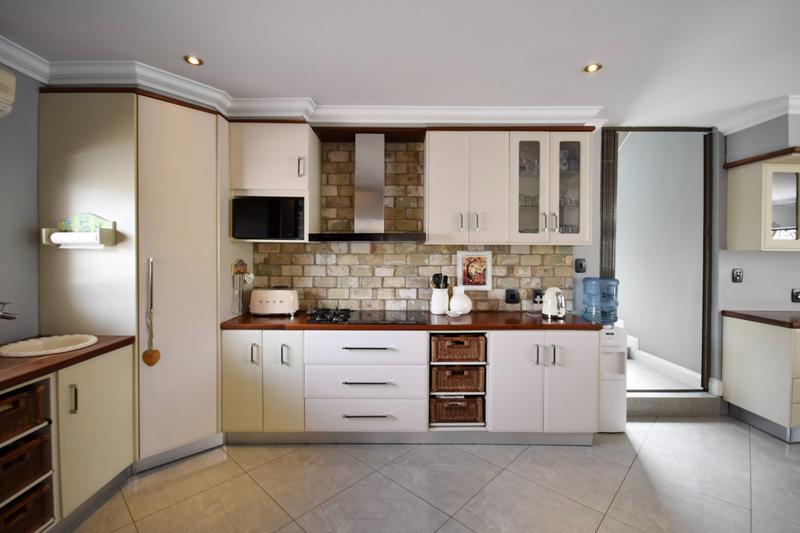 5 Bedroom Property for Sale in Midstream Estate Gauteng