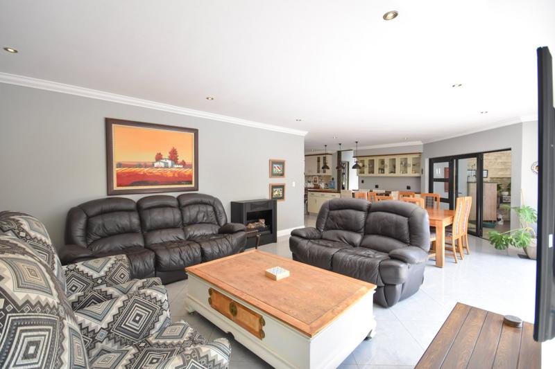 5 Bedroom Property for Sale in Midstream Estate Gauteng