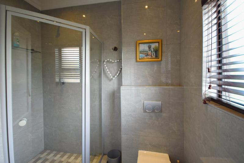 5 Bedroom Property for Sale in Midstream Estate Gauteng