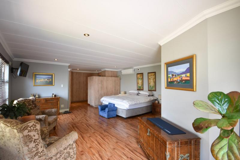 5 Bedroom Property for Sale in Midstream Estate Gauteng