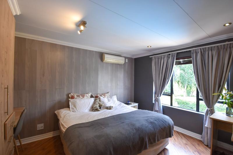 5 Bedroom Property for Sale in Midstream Estate Gauteng
