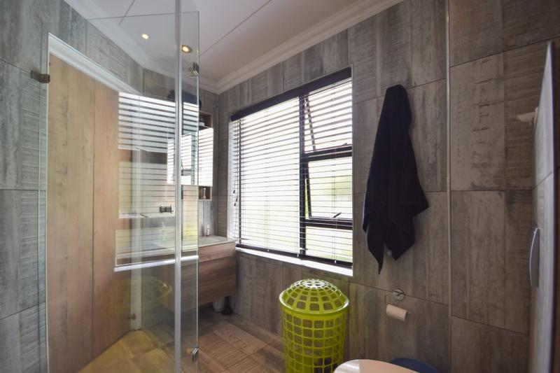 5 Bedroom Property for Sale in Midstream Estate Gauteng