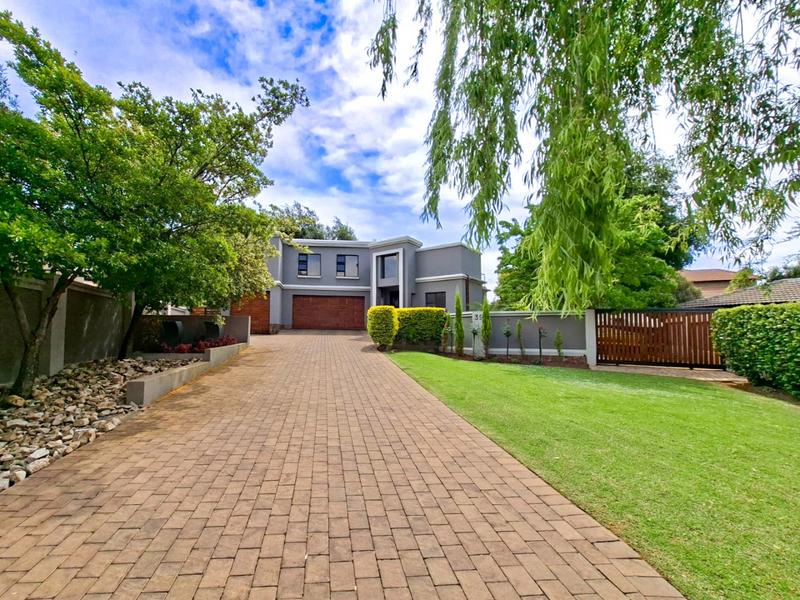 5 Bedroom Property for Sale in Midstream Estate Gauteng