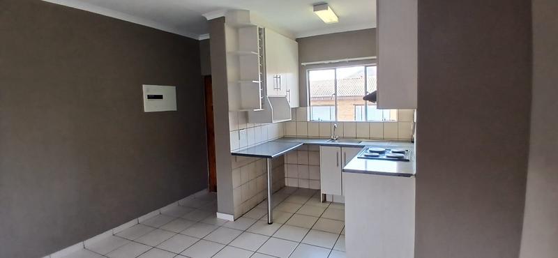 2 Bedroom Property for Sale in Meredale Gauteng