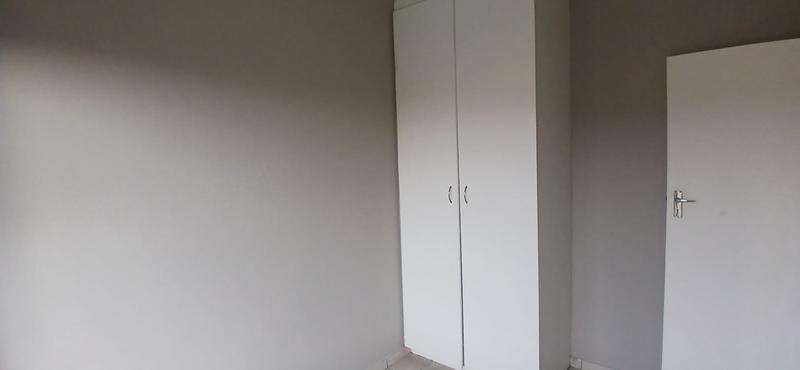 2 Bedroom Property for Sale in Meredale Gauteng