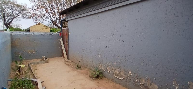 4 Bedroom Property for Sale in Kagiso Gauteng