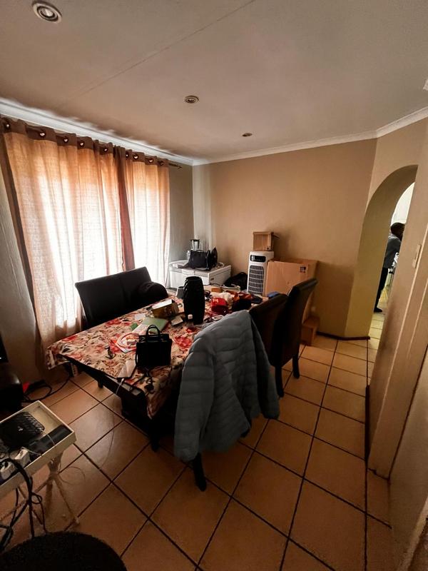 To Let 3 Bedroom Property for Rent in Zakariyya Park Gauteng
