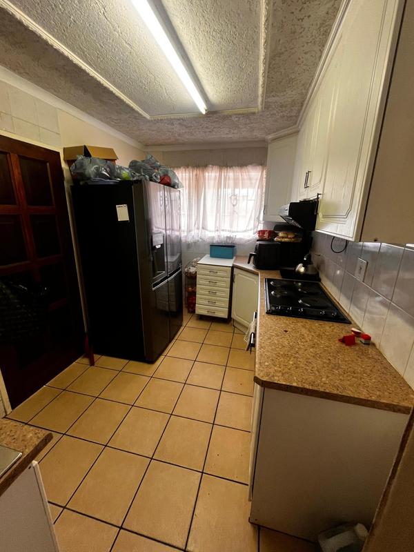 To Let 3 Bedroom Property for Rent in Zakariyya Park Gauteng