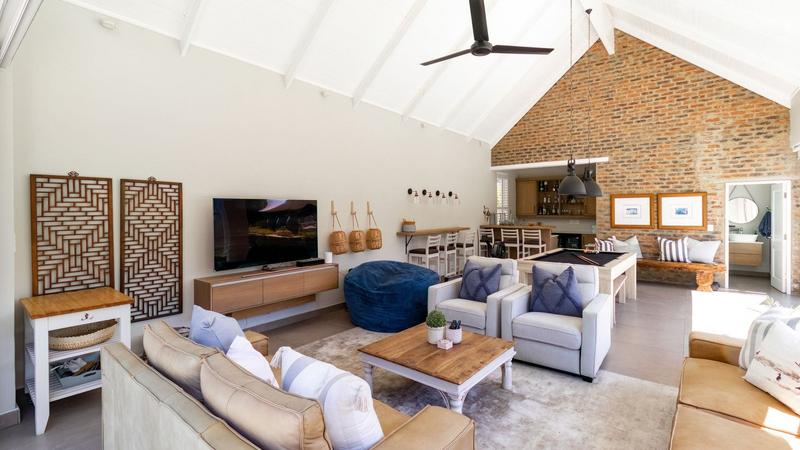 To Let 5 Bedroom Property for Rent in Bryanston Gauteng