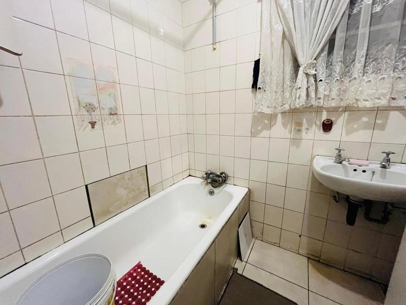 2 Bedroom Property for Sale in Benoni Central Gauteng