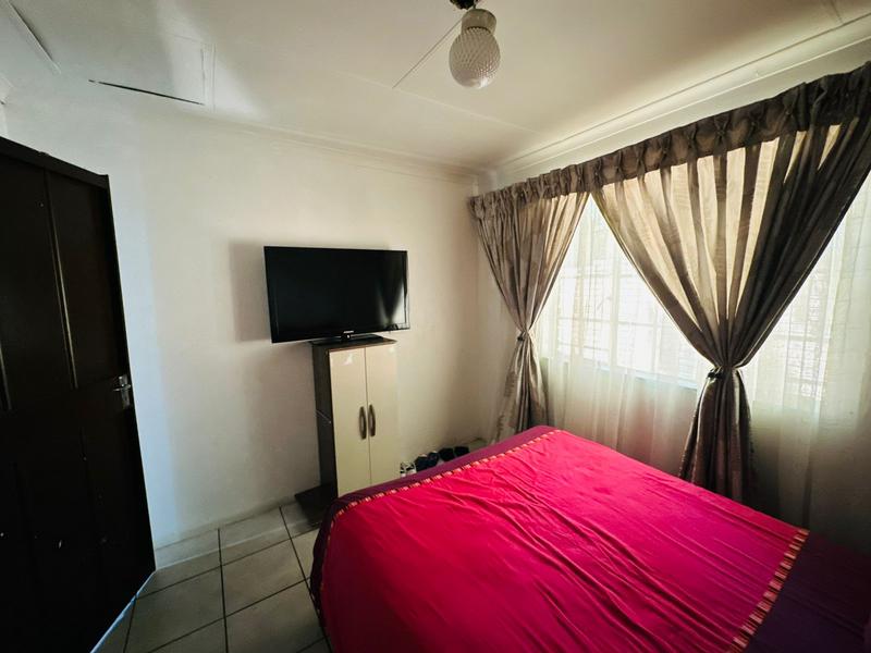 6 Bedroom Property for Sale in Parkhill Gardens Gauteng