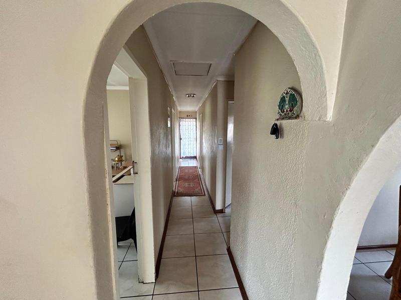 4 Bedroom Property for Sale in Bakerton Gauteng