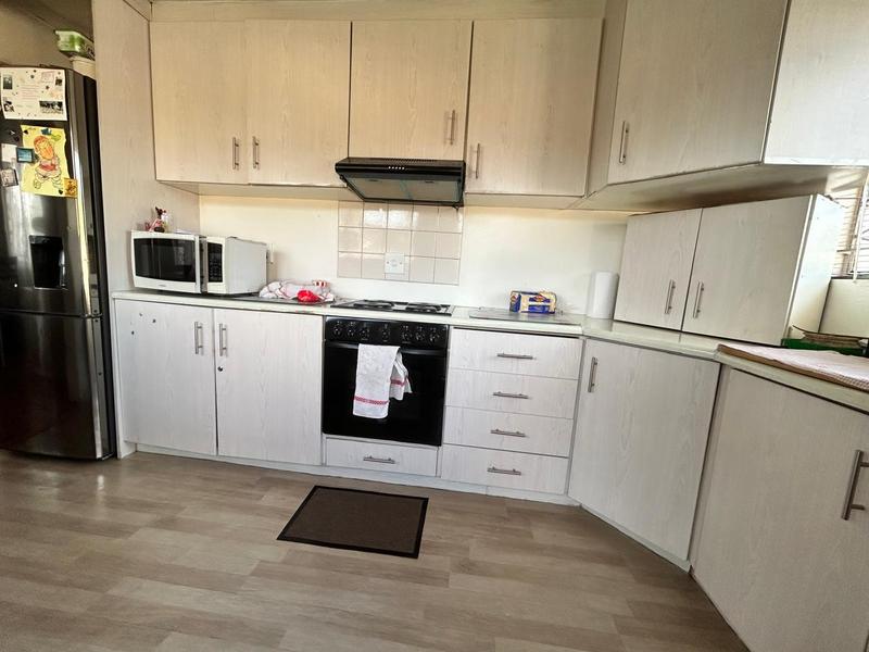 3 Bedroom Property for Sale in Bakerton Gauteng