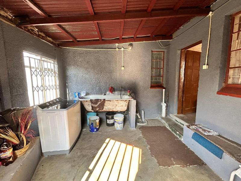 8 Bedroom Property for Sale in Springs Gauteng