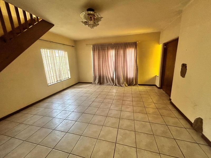 4 Bedroom Property for Sale in Strubenvale Gauteng