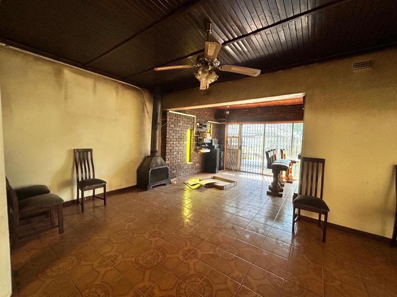 4 Bedroom Property for Sale in Strubenvale Gauteng