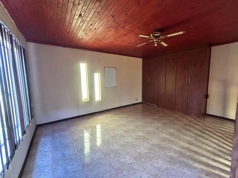 4 Bedroom Property for Sale in Strubenvale Gauteng