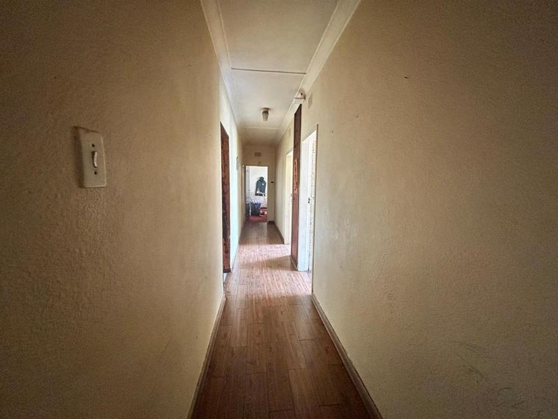 4 Bedroom Property for Sale in Strubenvale Gauteng
