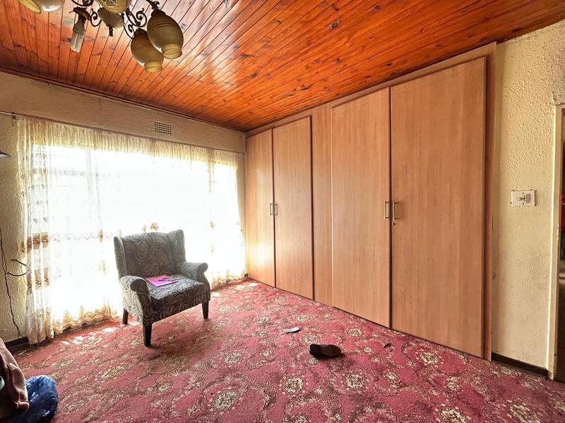 4 Bedroom Property for Sale in Strubenvale Gauteng