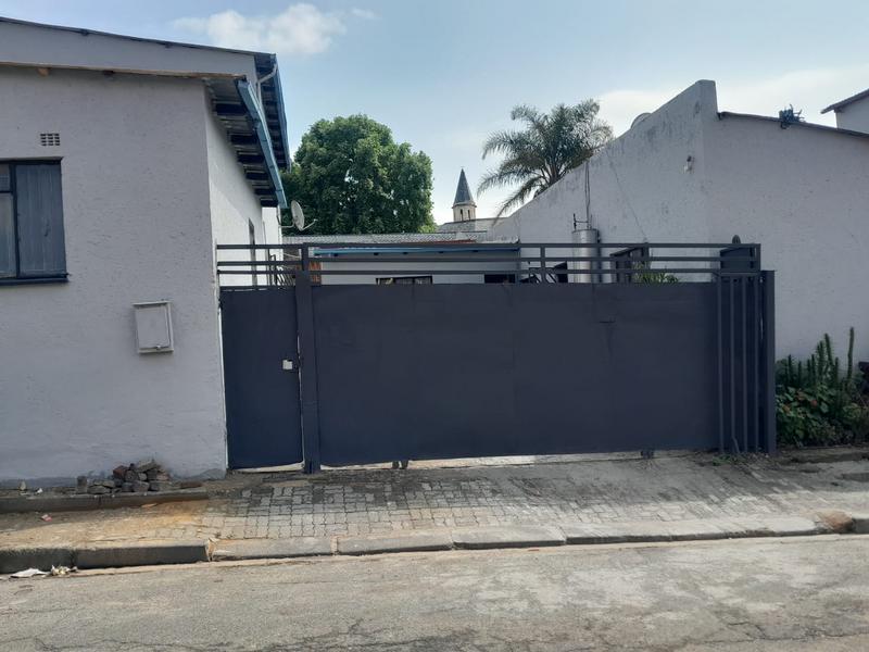 7 Bedroom Property for Sale in Vrededorp Gauteng