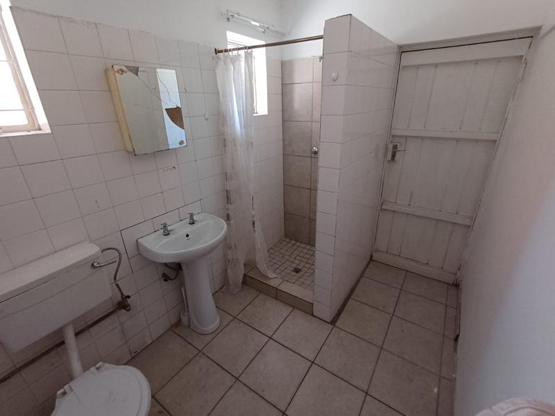 1 Bedroom Property for Sale in Laudium Gauteng