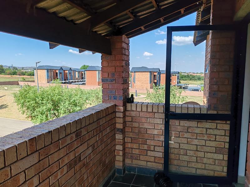 2 Bedroom Property for Sale in Johannesburg Gauteng