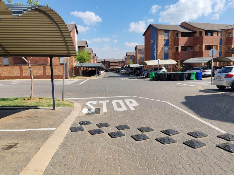 2 Bedroom Property for Sale in Johannesburg Gauteng