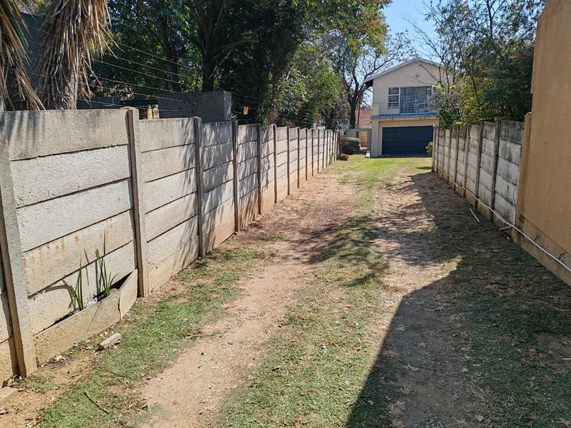 4 Bedroom Property for Sale in Bloubosrand Gauteng