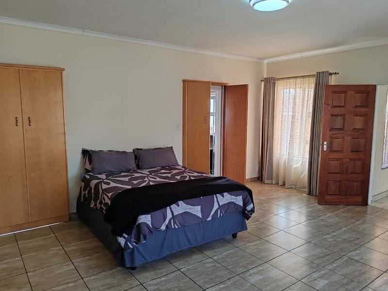 4 Bedroom Property for Sale in Bloubosrand Gauteng