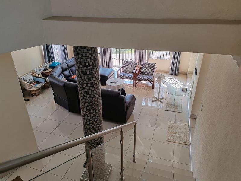 4 Bedroom Property for Sale in Bloubosrand Gauteng