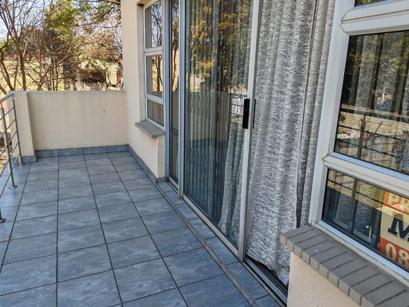 4 Bedroom Property for Sale in Bloubosrand Gauteng