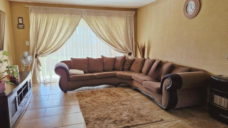 2 Bedroom Property for Sale in Groblerpark Gauteng