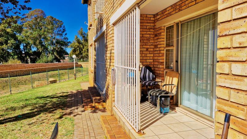 2 Bedroom Property for Sale in Groblerpark Gauteng