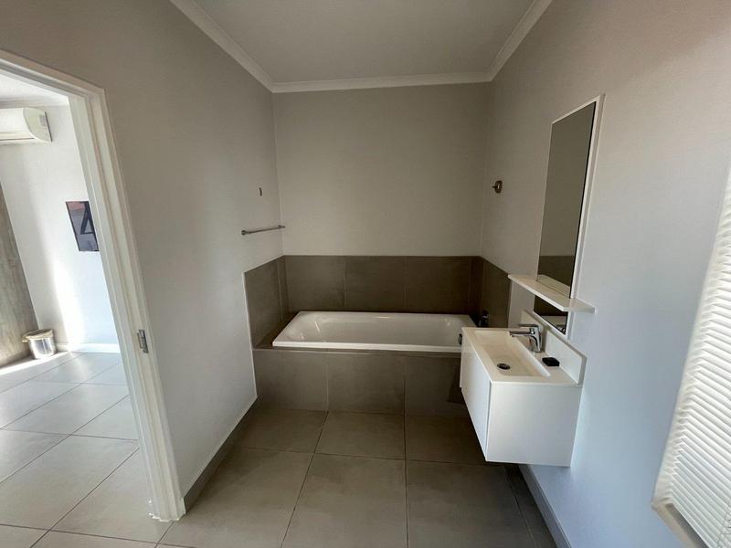 2 Bedroom Property for Sale in Morningside Gauteng
