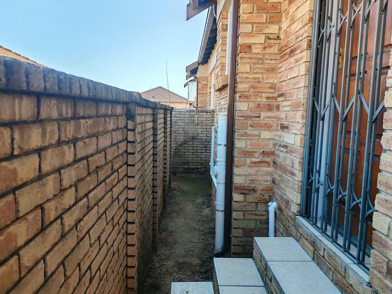 0 Bedroom Property for Sale in Kosmosdal Gauteng