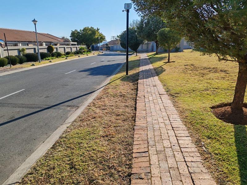 0 Bedroom Property for Sale in Kosmosdal Gauteng