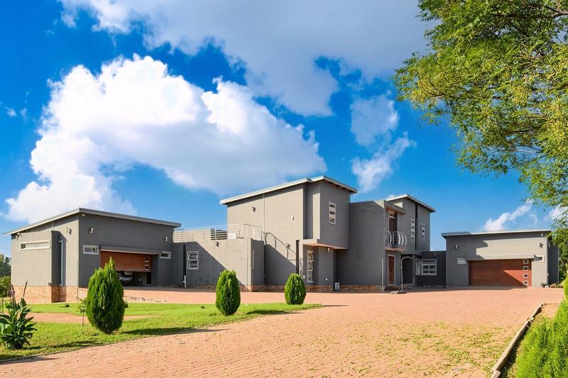 6 Bedroom Property for Sale in Bultfontein Gauteng