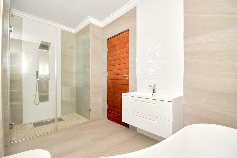 6 Bedroom Property for Sale in Bultfontein Gauteng